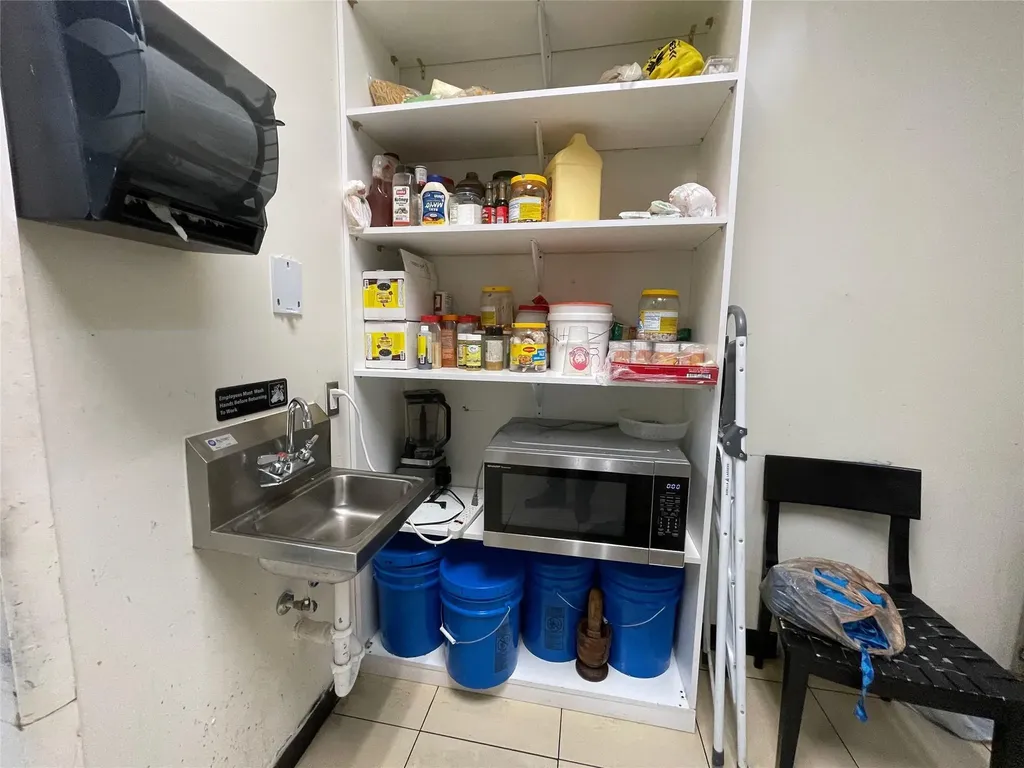 2900 State Road 7 Lauderdale Lakes FL 33311
