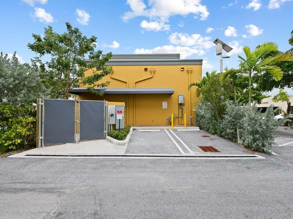 50 SE 4th Avenue Delray Beach FL 33483