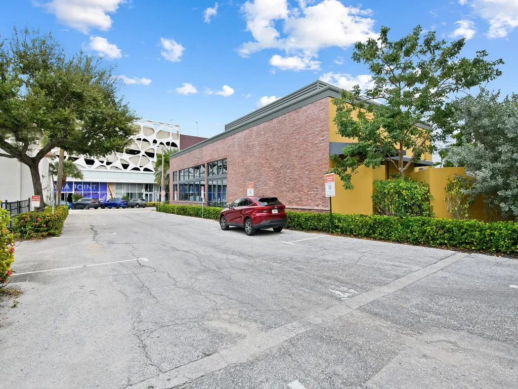 50 SE 4th Avenue Delray Beach FL 33483
