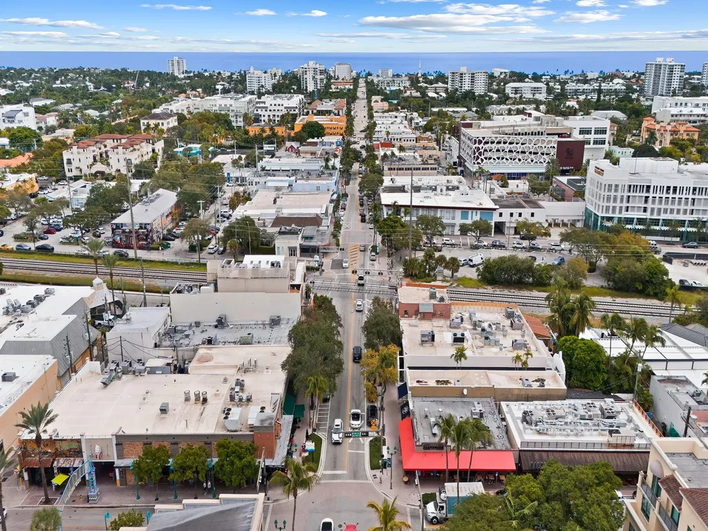 50 SE 4th Avenue Delray Beach FL 33483