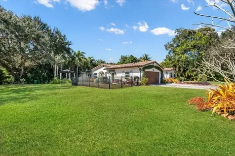 901 NW 116th Terrace Plantation FL 33325