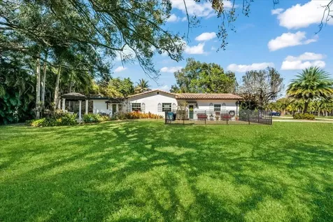 901 NW 116th Terrace Plantation FL 33325