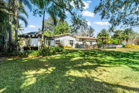 901 NW 116th Terrace Plantation FL 33325