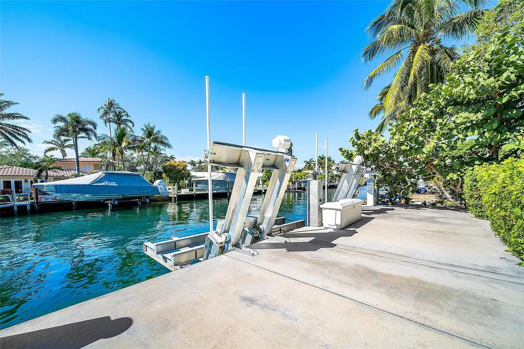 801 Solar Isle Drive Fort Lauderdale FL 33301