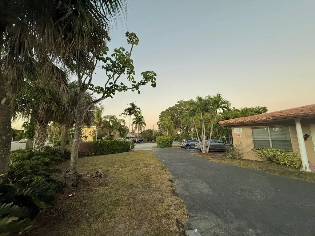4117 Riverside Drive Coral Springs FL 33065