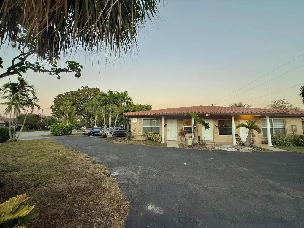 4117 Riverside Drive Coral Springs FL 33065