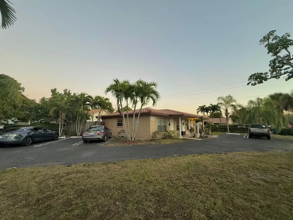 4117 Riverside Drive Coral Springs FL 33065