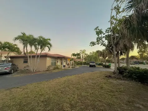4117 Riverside Drive Coral Springs FL 33065