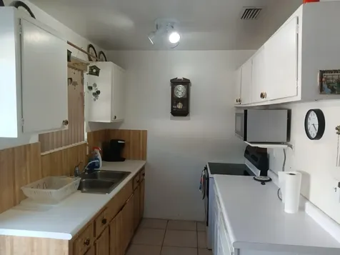 1480 NE 157th Street North Miami Beach FL 33162