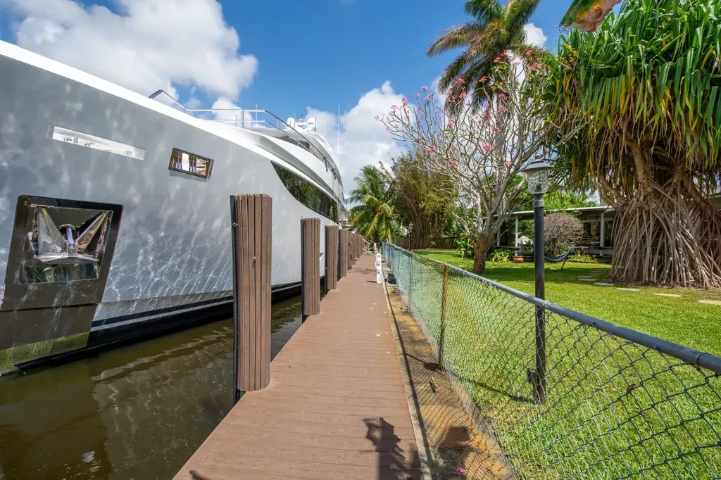 2337 SW 27th Avenue Fort Lauderdale FL 33312