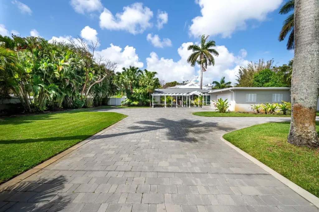 2337 SW 27th Avenue Fort Lauderdale FL 33312