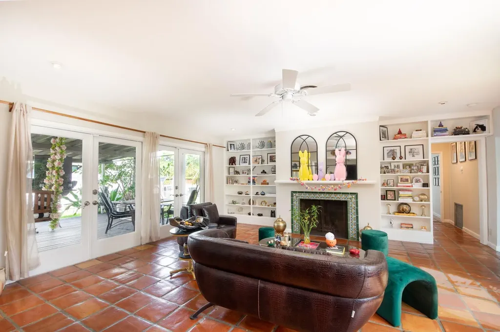 2337 SW 27th Avenue Fort Lauderdale FL 33312