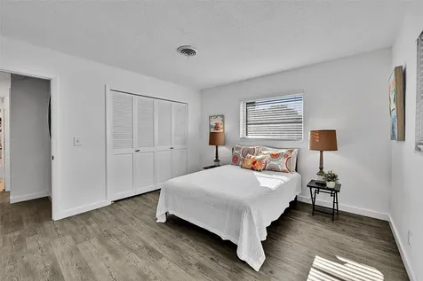 712 NE 34th Court Oakland Park FL 33334