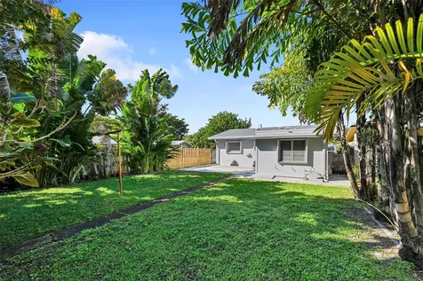 712 NE 34th Court Oakland Park FL 33334