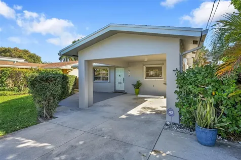 712 NE 34th Court Oakland Park FL 33334
