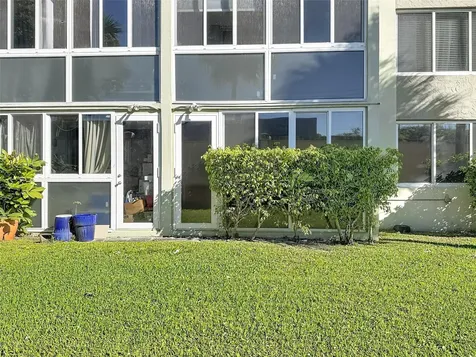 5935 Del Lago Circle Sunrise FL 33313