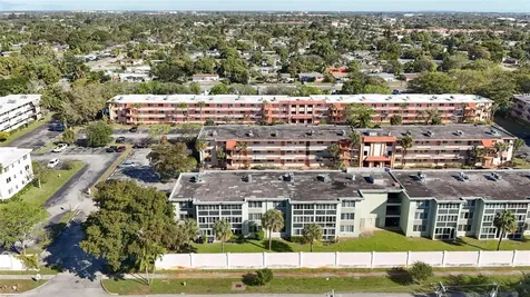 5935 Del Lago Circle Sunrise FL 33313