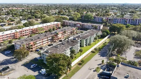 5935 Del Lago Circle Sunrise FL 33313
