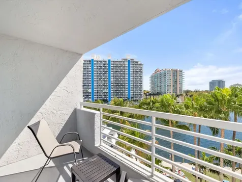 2670 E Sunrise Boulevard Fort Lauderdale FL 33304
