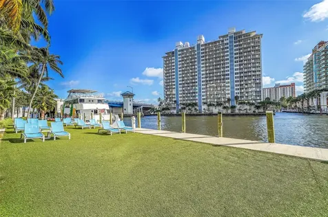 2670 E Sunrise Boulevard Fort Lauderdale FL 33304