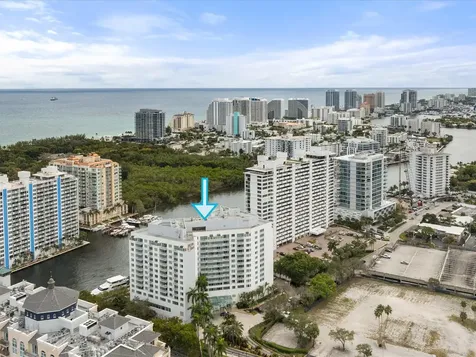 2670 E Sunrise Boulevard Fort Lauderdale FL 33304