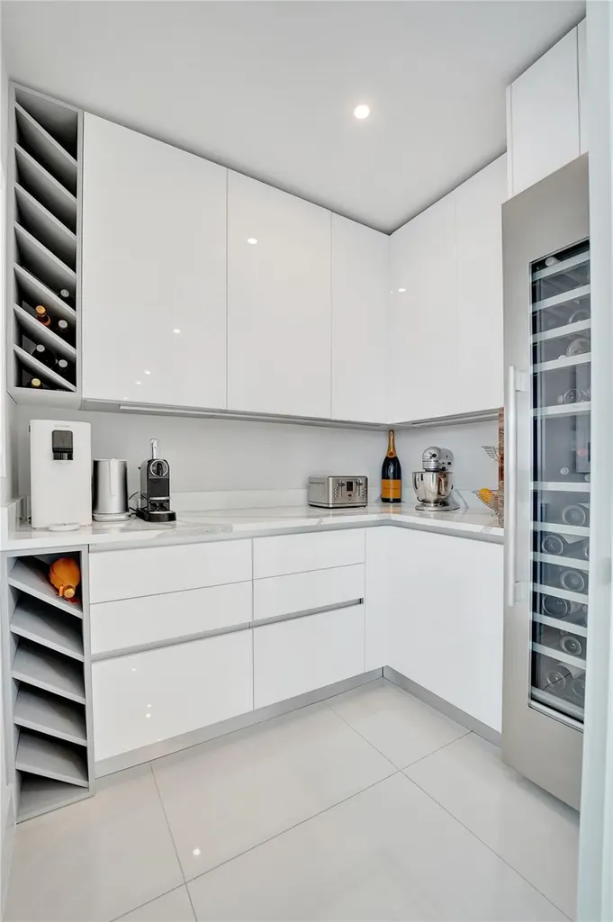 920 Intracoastal Drive Fort Lauderdale FL 33304