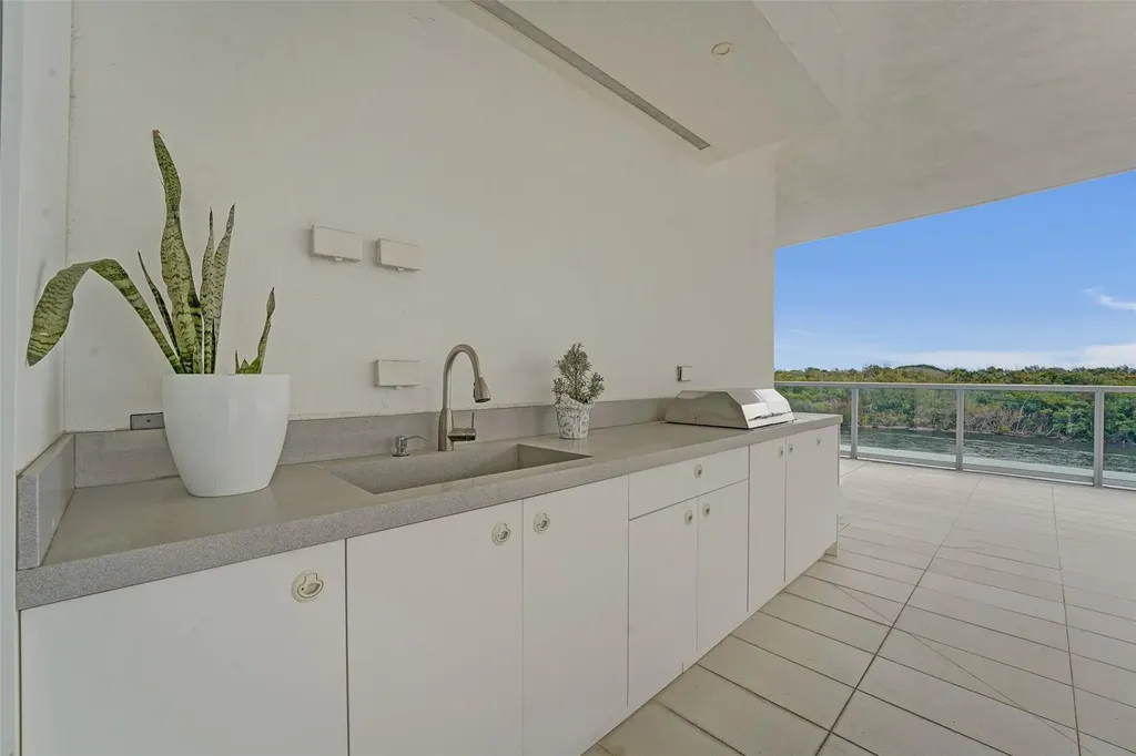 920 Intracoastal Drive Fort Lauderdale FL 33304
