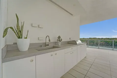920 Intracoastal Drive Fort Lauderdale FL 33304