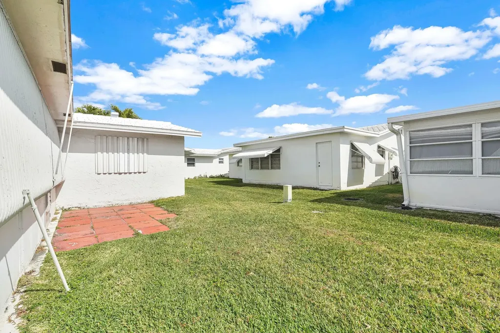 1308 SW 18th Street Boynton Beach FL 33426