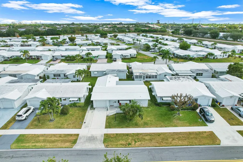 1308 SW 18th Street Boynton Beach FL 33426