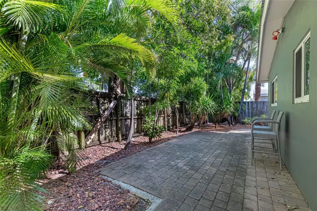 1009 NE 23rd Drive Wilton Manors FL 33305