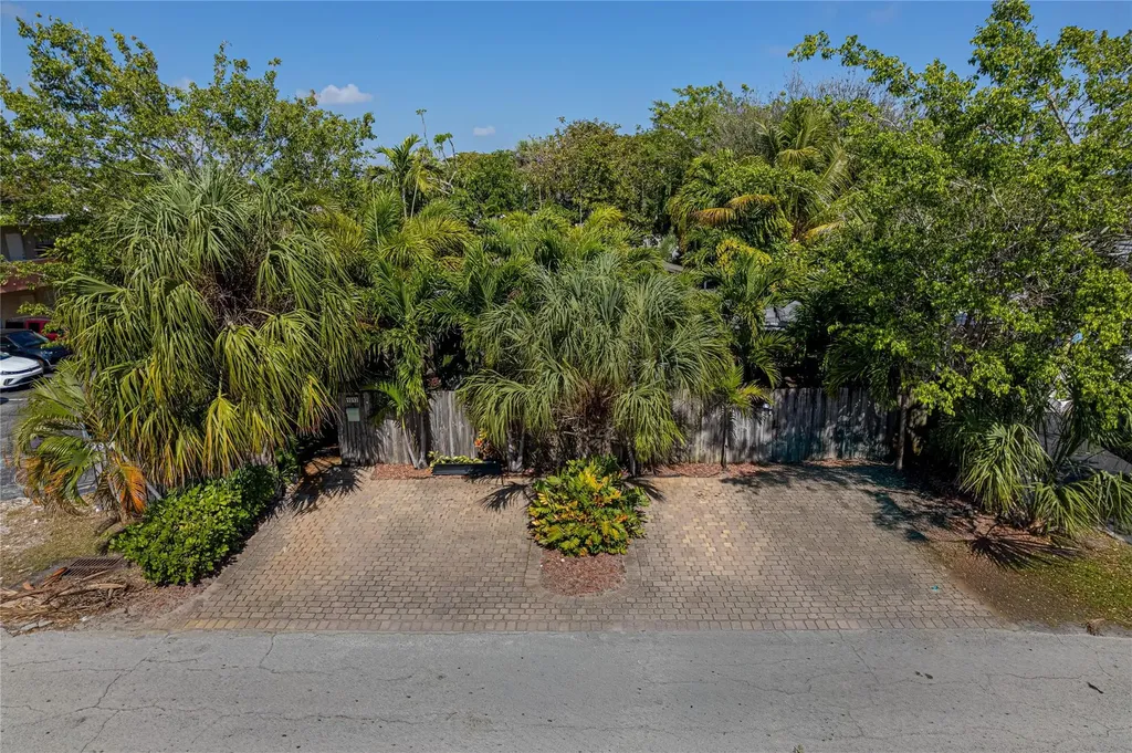 1009 NE 23rd Drive Wilton Manors FL 33305