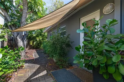 1009 NE 23rd Drive Wilton Manors FL 33305