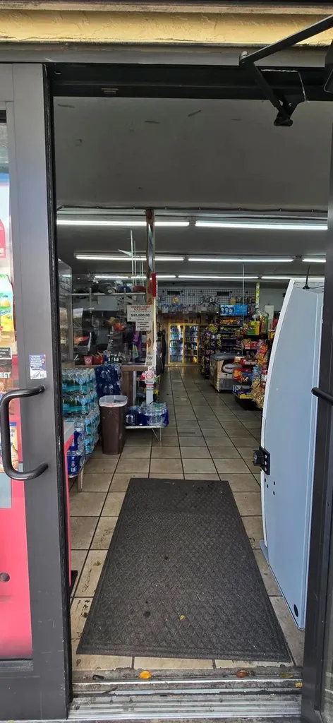 4000 NW 62nd Street Fort Lauderdale FL 33319