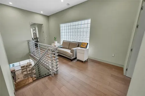 1200 NE 2nd Street Fort Lauderdale FL 33301