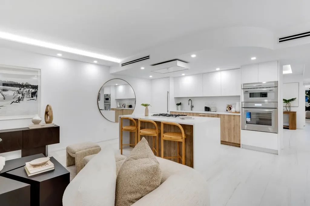 421 Hendricks Isle Fort Lauderdale FL 33301