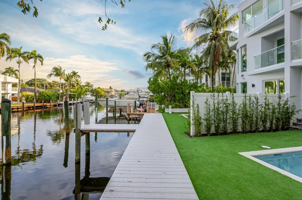 421 Hendricks Isle Fort Lauderdale FL 33301