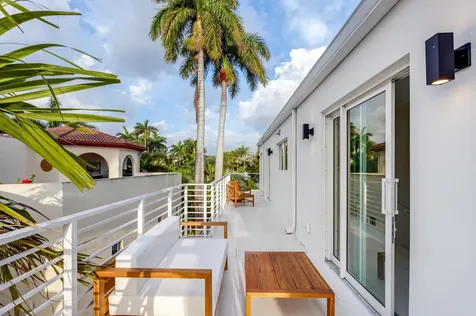 421 Hendricks Isle Fort Lauderdale FL 33301