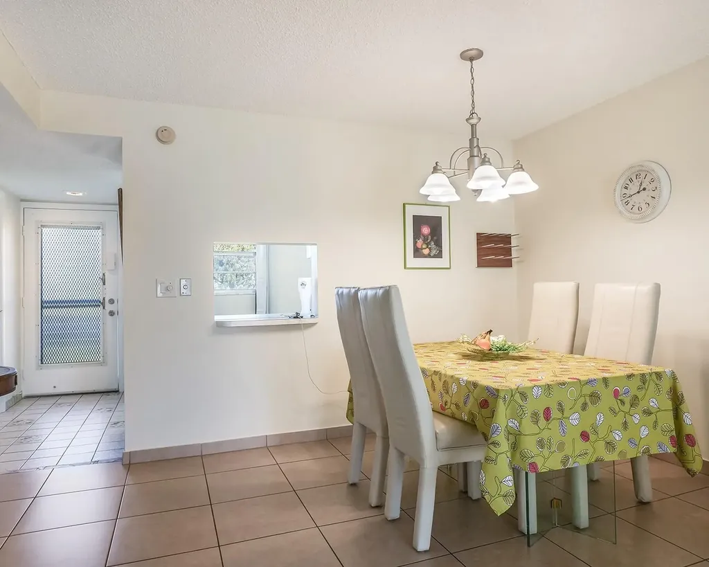 2615 NE 3rd Court Boynton Beach FL 33435