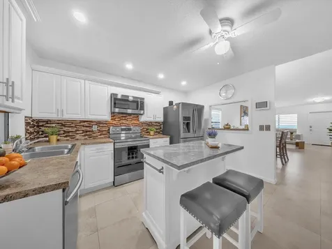 2790 NW 91st Avenue Coral Springs FL 33065