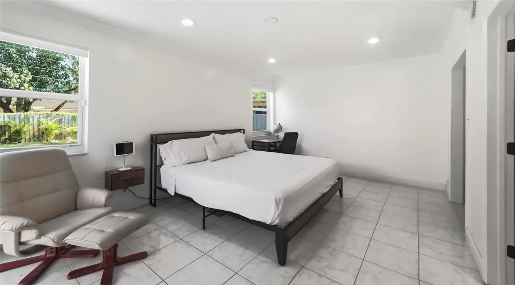 1234 NW 7th Avenue Fort Lauderdale FL 33311