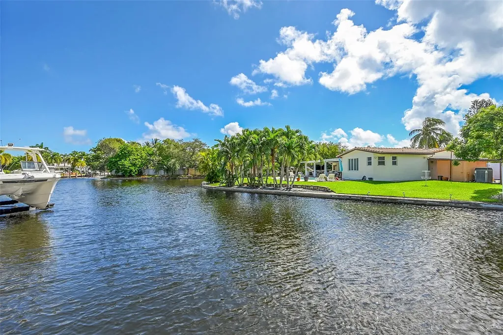 1080 SE 9th Avenue Pompano Beach FL 33060