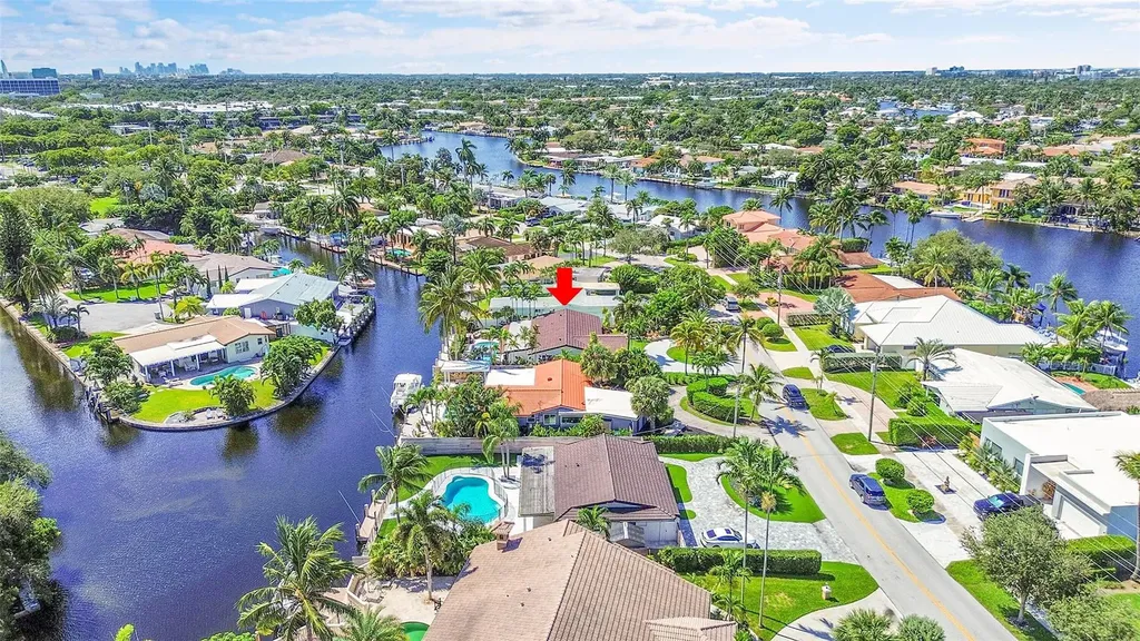1080 SE 9th Avenue Pompano Beach FL 33060