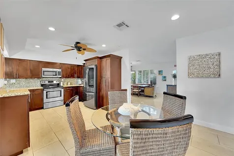 1080 SE 9th Avenue Pompano Beach FL 33060