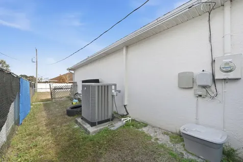 721 NW Treemont Avenue Port St Lucie FL 34983