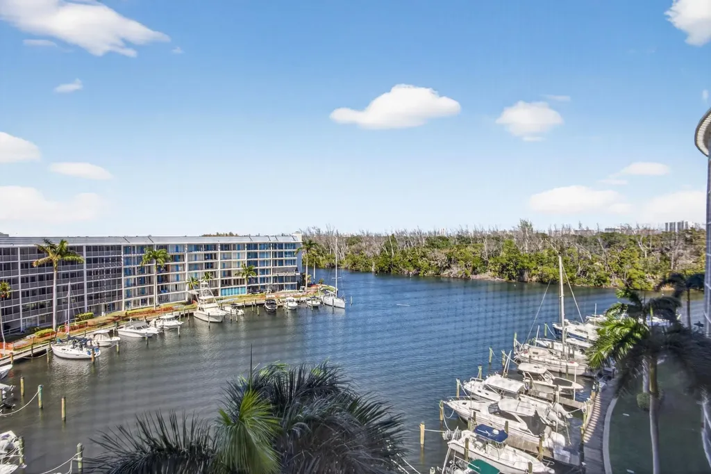 1523 E Hillsboro Boulevard Deerfield Beach FL 33441