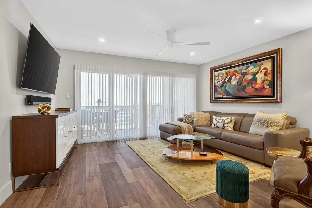 1523 E Hillsboro Boulevard Deerfield Beach FL 33441
