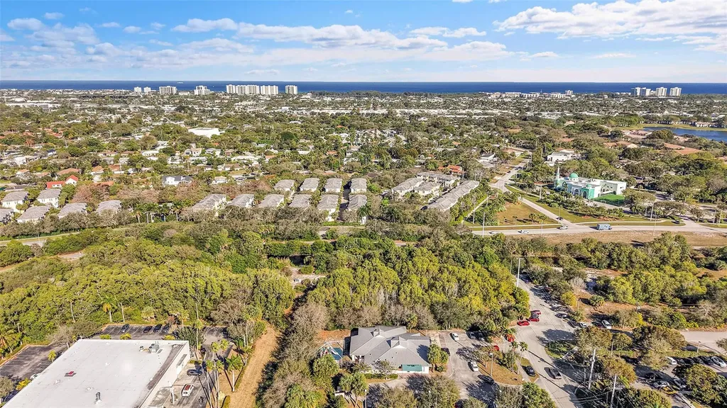3605 NW 5th Terrace Boca Raton FL 33431