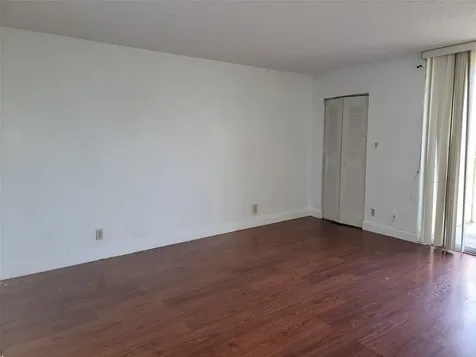 3121 NW 47th Terrace Lauderdale Lakes FL 33319