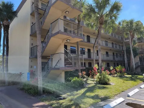 3121 NW 47th Terrace Lauderdale Lakes FL 33319